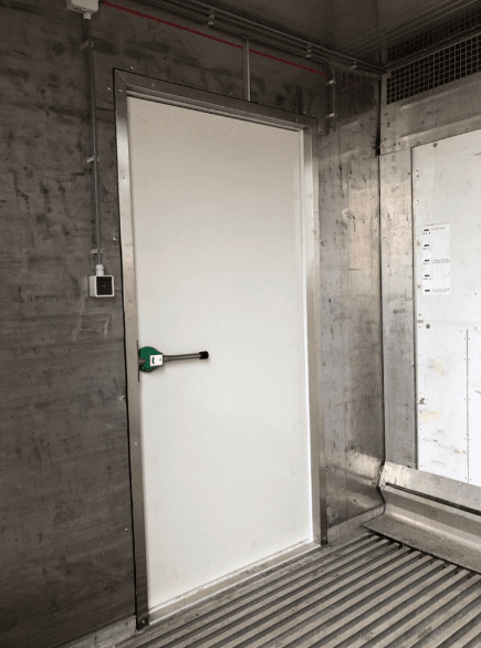 Used 10ft x 8ft Reefer Container (10 High) - Image 3