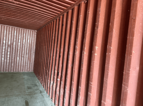 40 x 8 x 9.5 Used Shipping / Storage Container - Image 7