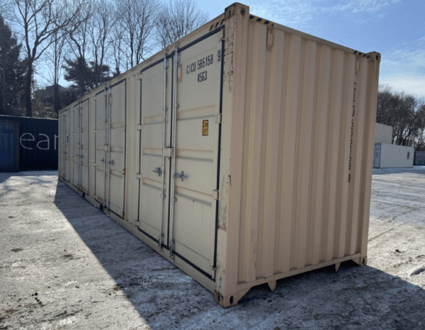 40 x 8  x 9.5 High Cube shipping/storage container - Image 5