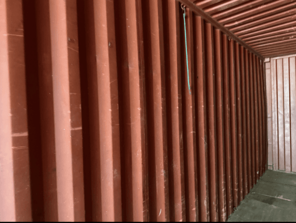 40 x 8 x 9.5 Used Shipping / Storage Container - Image 8