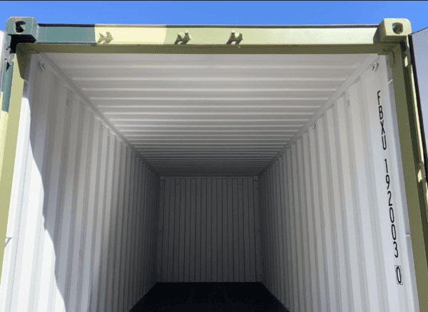 20 x 8 x 8.5 new camo shipping/storage container - Image 9